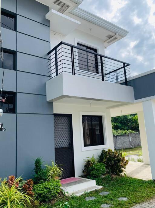 Abucay Cozy Home At A Private Subdivision מראה חיצוני תמונה